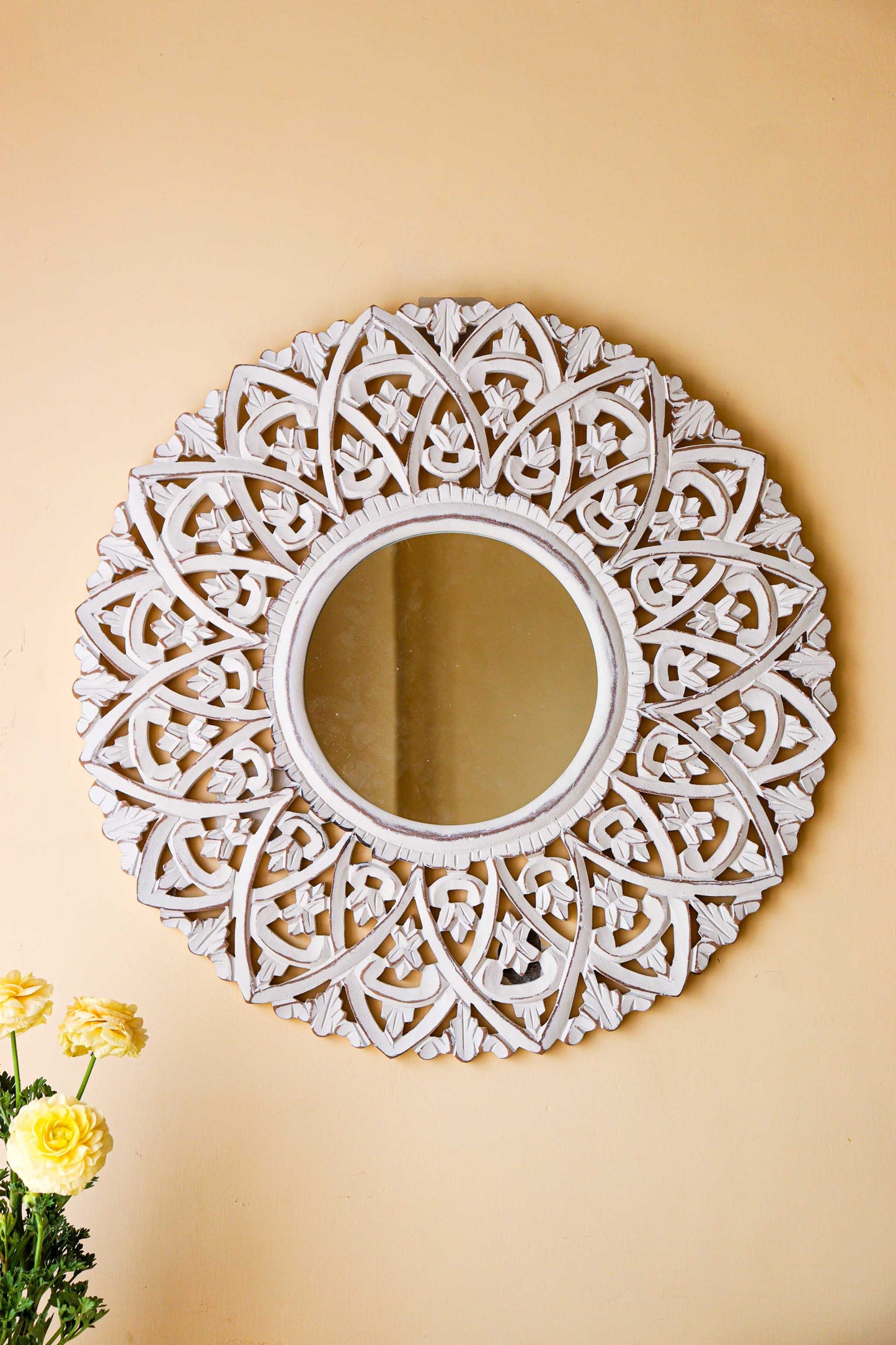 White Carving Circular Wall Mirror